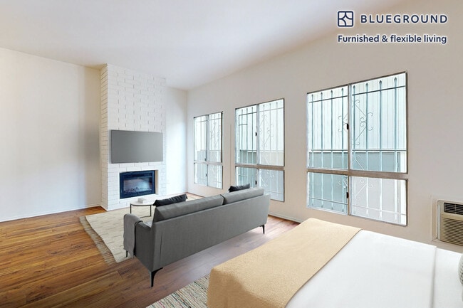 Photo - 10965 Rochester Ave Unit SI ID7073A