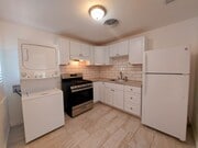 Photo - 2 Bedroom close to downtown House