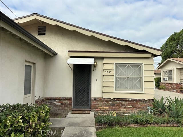 Photo - 6235 Oak Ave