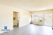 Photo - 1055 N El Centro Ave Unit 8