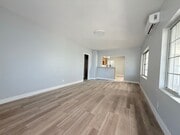 Photo - Huge 3 bedroom 2 bathroom for lease