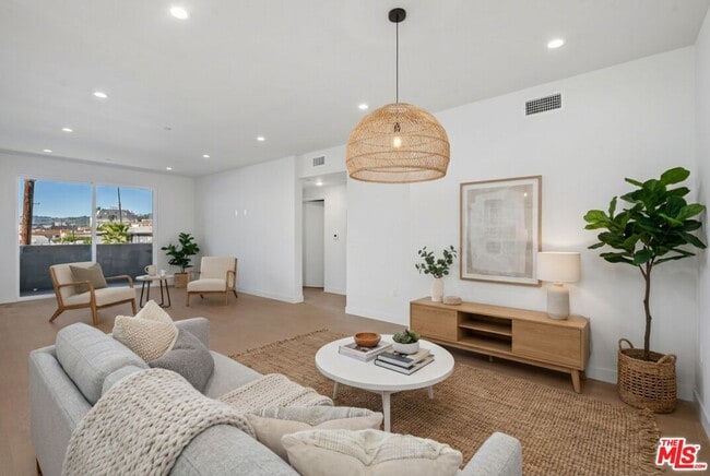 Photo - 1717 Winona Blvd Unit 201