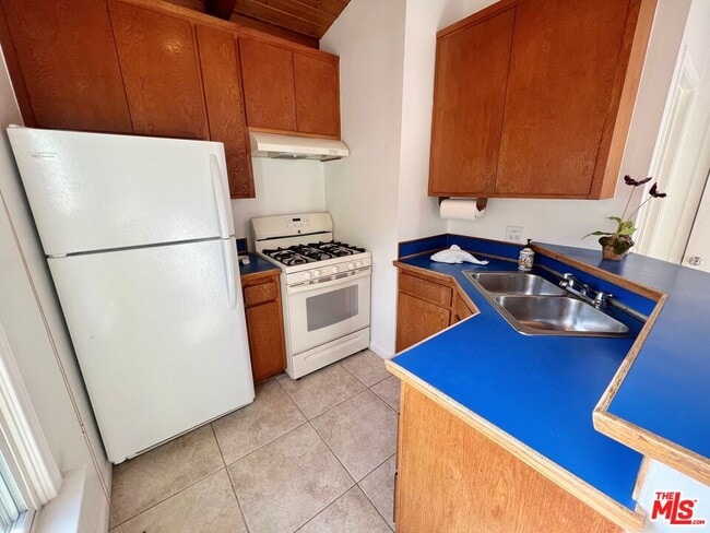 Photo - 139 Hart Ave