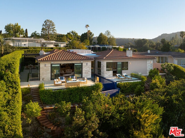 Building Photo - 3116 Elvido Dr