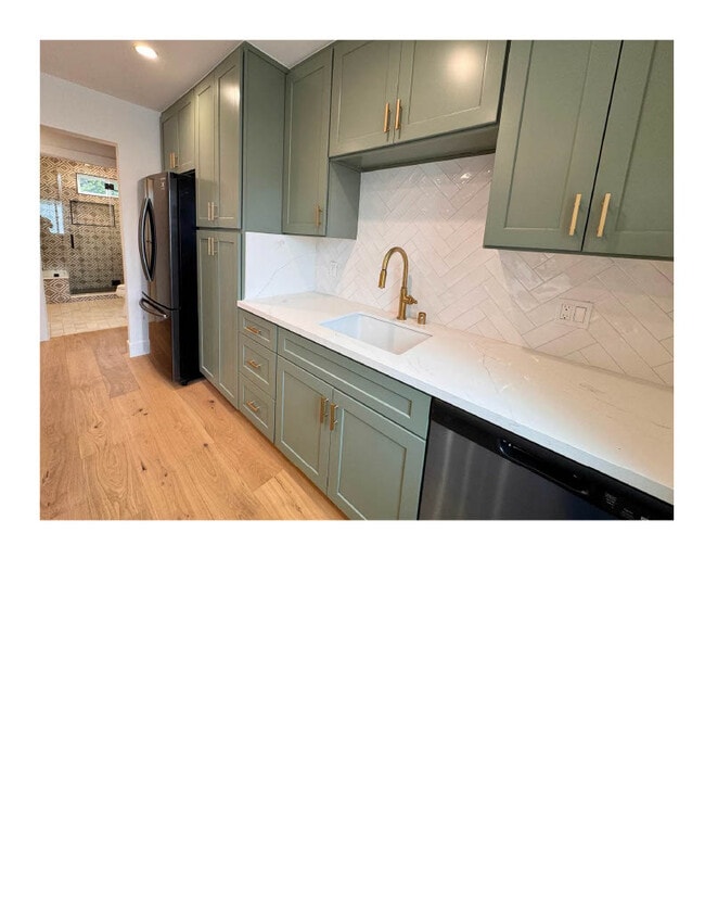 Photo - 707 Ashland Ave Unit 707 Ashland Ave 3