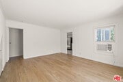 Photo - 14721 Sylvan St Apartment Unit 3