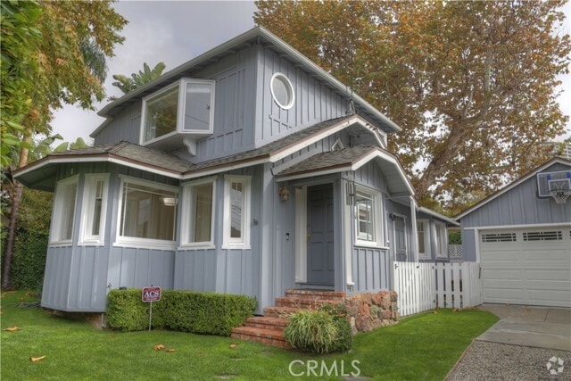 Building Photo - 216 W Channel Rd Rental