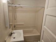 Photo - 1 Bedroom - 1 Bathroom in Hillcrest Condo Unit 3
