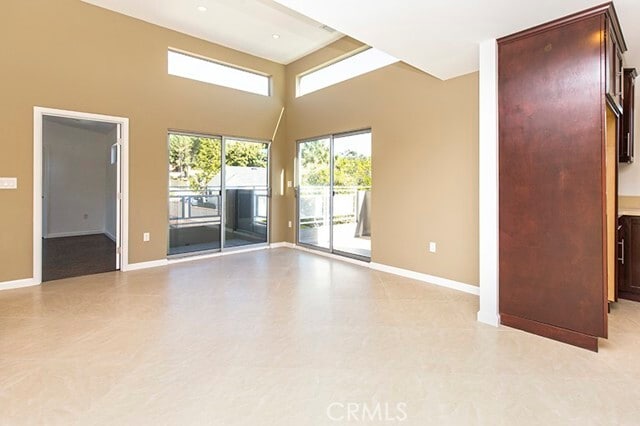 Photo - 3240 Montrose Ave