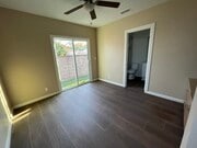 Photo - 13836 Cohasset St