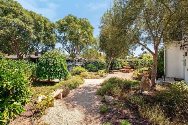 Photo - 2837 Clinton Terrace