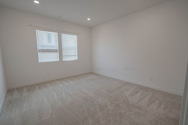 Photo - 3-Bedroom Condo with Solar Panels & Commun... Unit 201