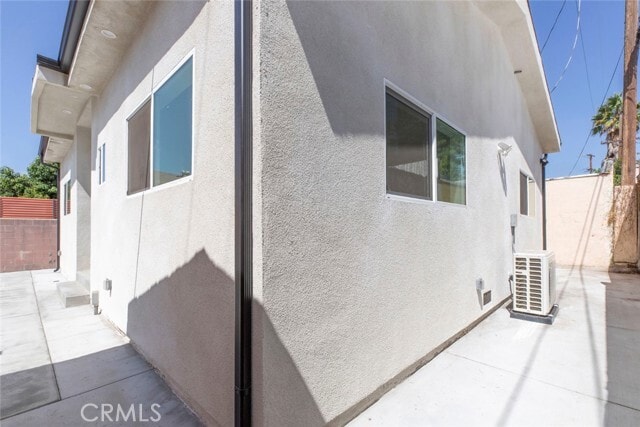 Photo - 1135 E Windsor Rd