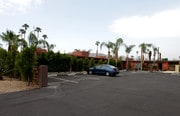 Photo - Twin Palms Apartments