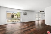 Photo - 837 N W Knoll Dr Condo Unit 212