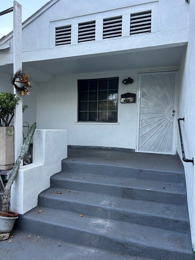 Photo - 2210 Aaron St Unit 2210 Aaron Street