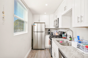 Photo - 931 21st St Apartment Unit 1