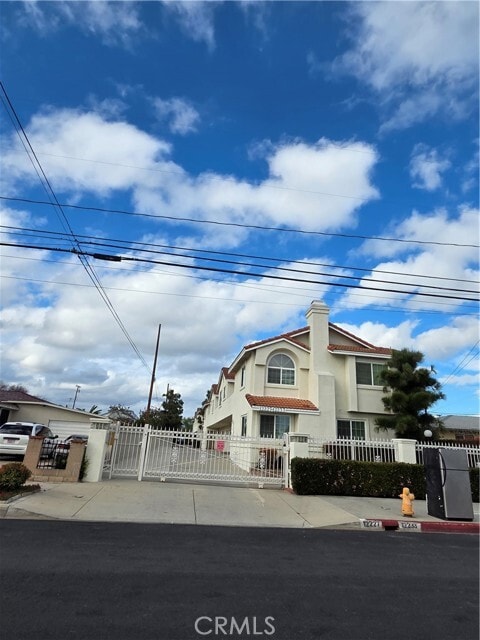 Photo - 12227 Cheshire St