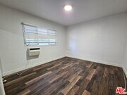 Photo - 920 Westbourne Dr Unit 10