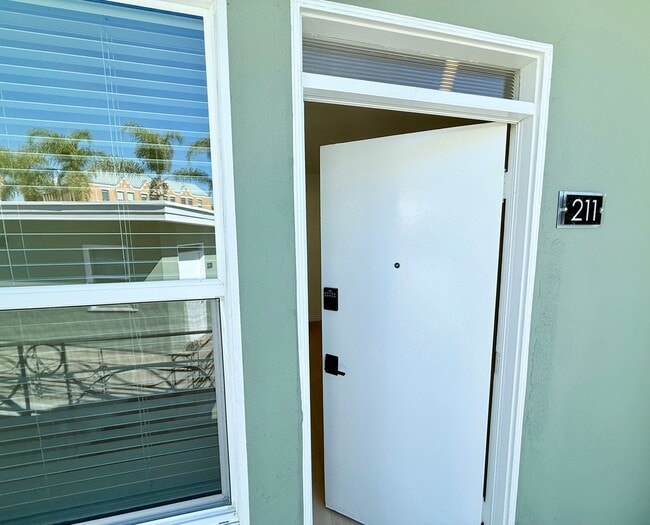 Photo - 10340-10360 Bellwood Ave