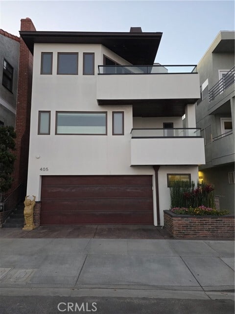 Photo - 405 15th St House