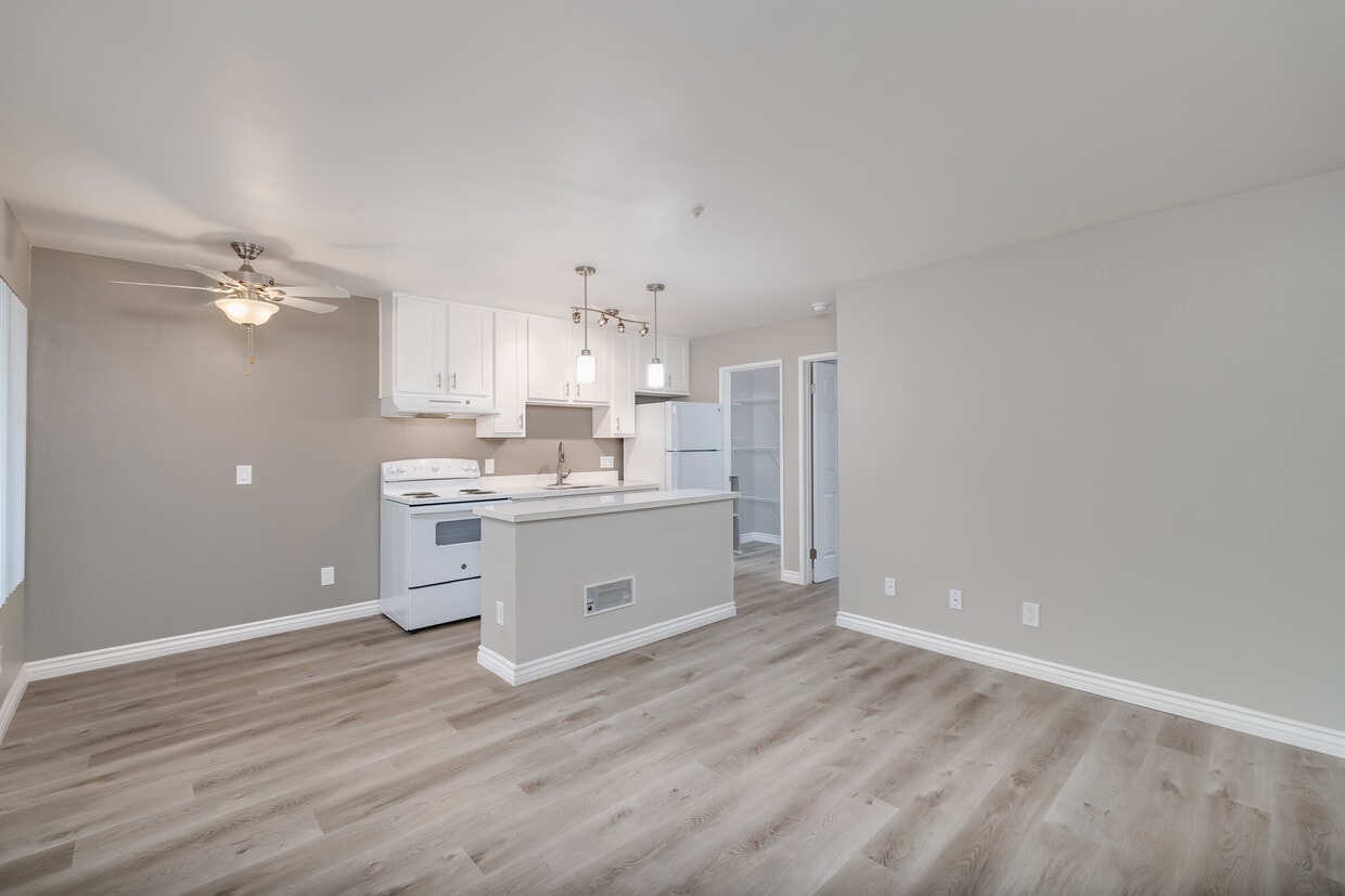 3D Tour - Silverado Apartments, a 55+ Community