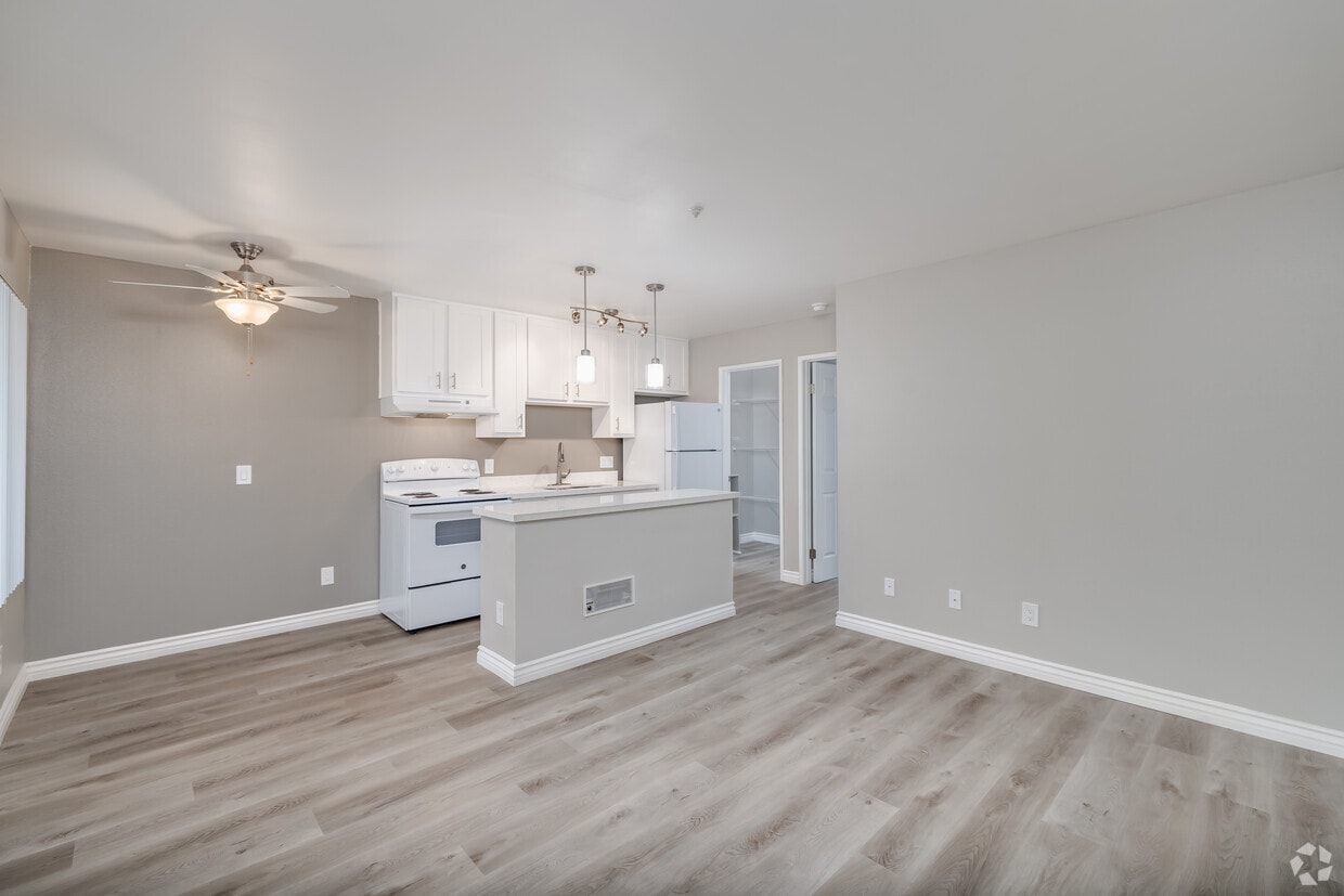 3D Tour - Silverado Apartments, a 55+ Community