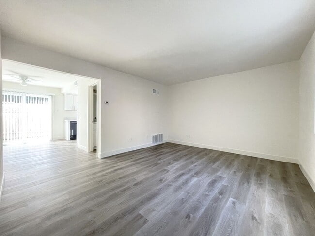 Photo - Fully Remodeled Fire Mtn. Townhome w/ Garage!