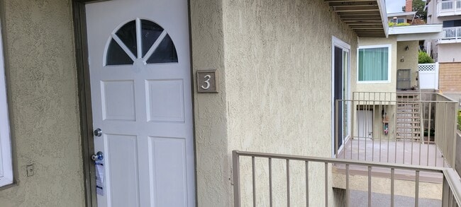Front Door - 1850 Pacific Coast Hwy Unit 3