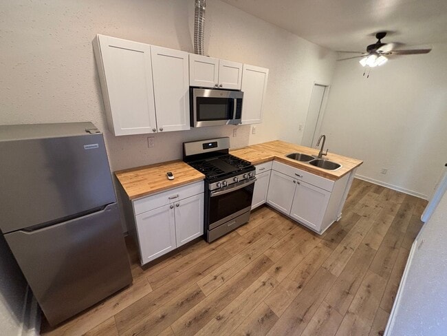 Photo - 13141 High Crest Rd Unit B