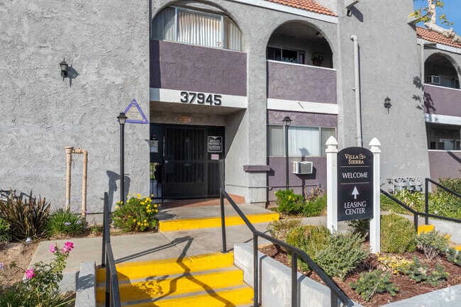 Entrance - Villa Sierra Apartments