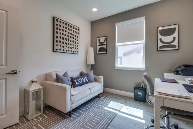 Photo - Ridgeway Apartments