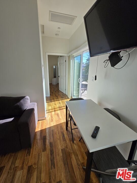 Photo - 609 W Doran St