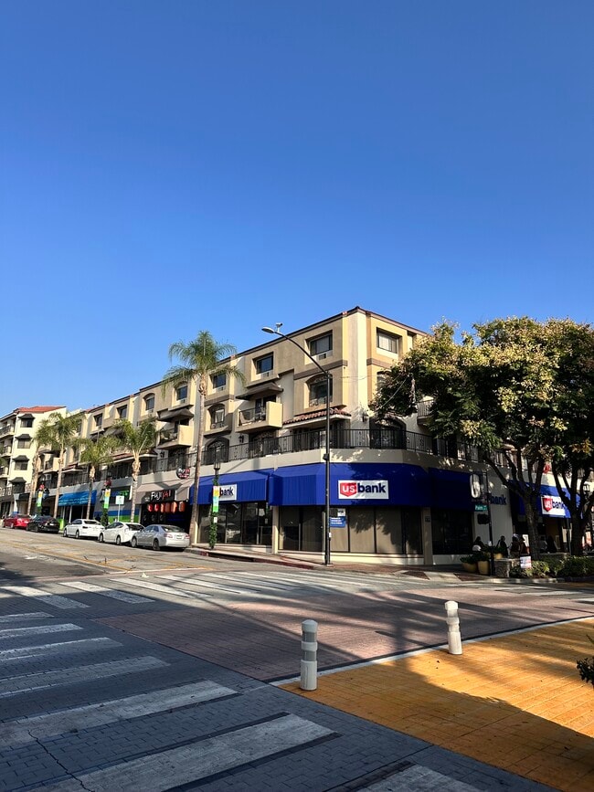 Palm Ave. X San Fernando Rd. - Burbank Center Apartments