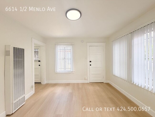 Photo - 6614 1/2 Menlo Ave-