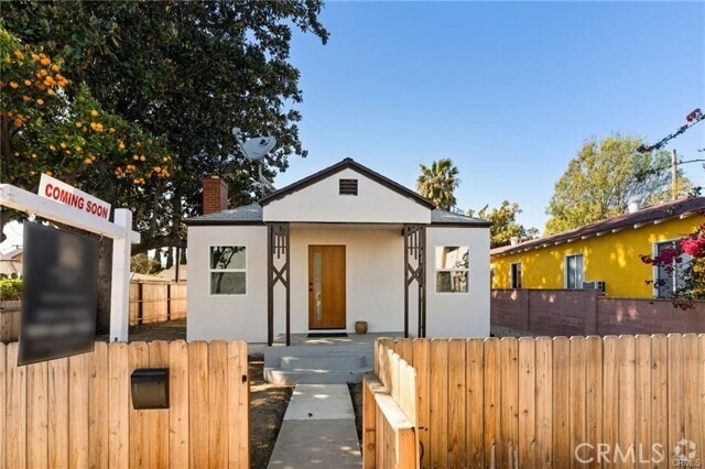Building Photo - 13831 Orange St Rental