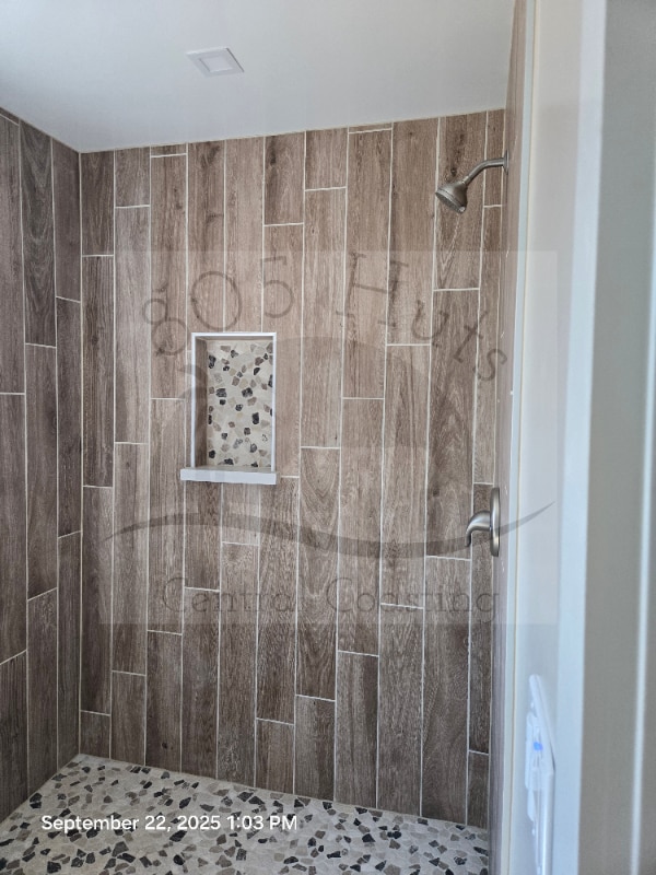 Photo - 1378 Yale Pl Unit C