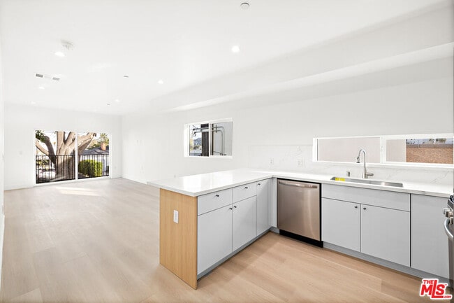 Photo - 5649 Case Ave Unit 1/2