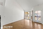 Photo - Updated 2 Bed, 1.5 Bath Condo in Gated Crosspointe Village