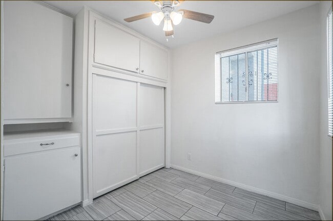 Photo - 30-32 Laurel Ave Unit 30