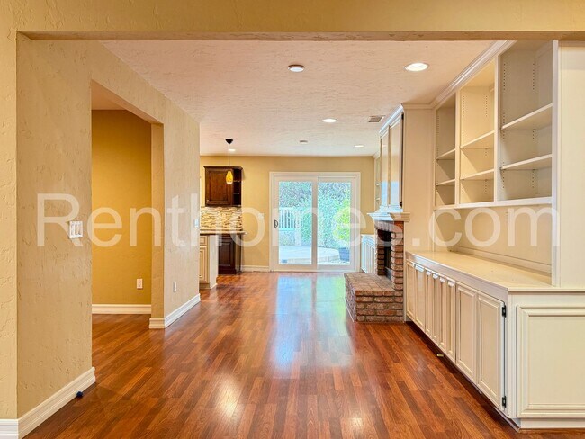 Photo - 11339 Red Cedar Ln