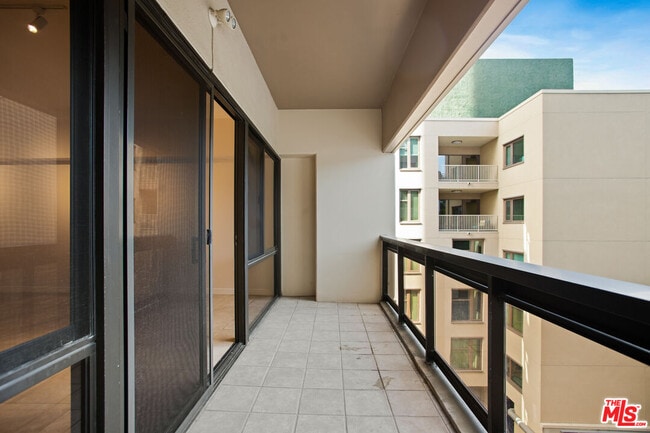Photo - 10445 Wilshire Blvd Unit 305