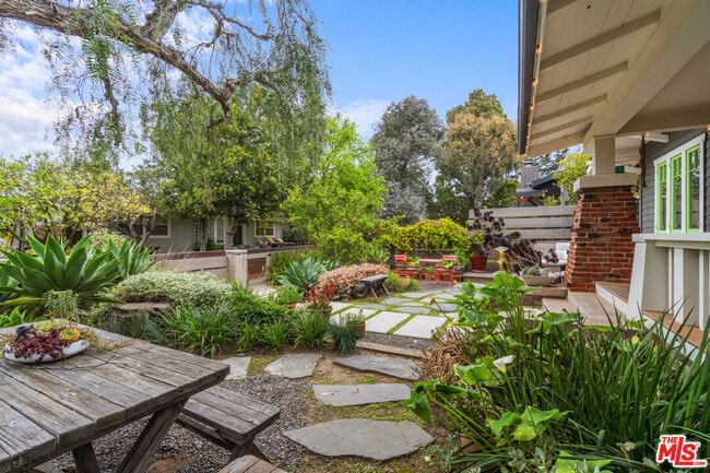 Photo - 740 Marco Pl