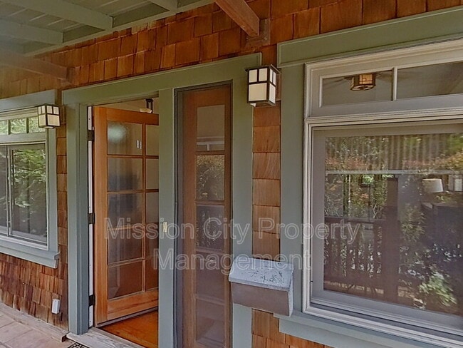 Photo - 1110 Curley Ave House