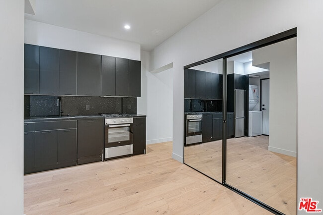 Photo - 12320 Montana Ave Unit 108