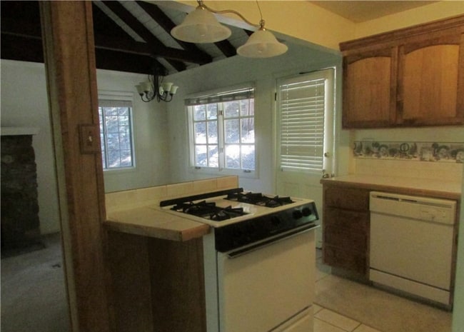 Photo - 976 Berne Dr