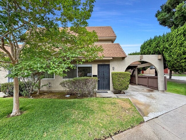 Charming 3BD/3BA Townhouse in University C... - Charming 3BD/3BA Townhouse in University C...