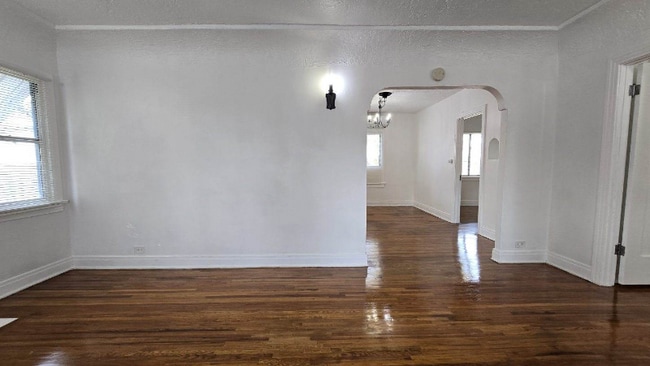 Photo - 243 W Walnut Ave