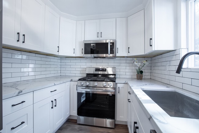 Photo - 1211 Detroit N St Unit 2