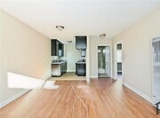 Photo - 622 W 59th Pl